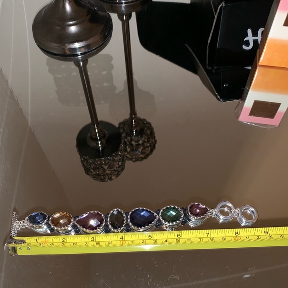 Multi-color adjustable bracelet - Picture 6 of 6